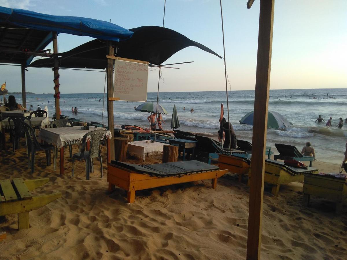Hansa Surf Hotel Hikkaduwa Exterior foto