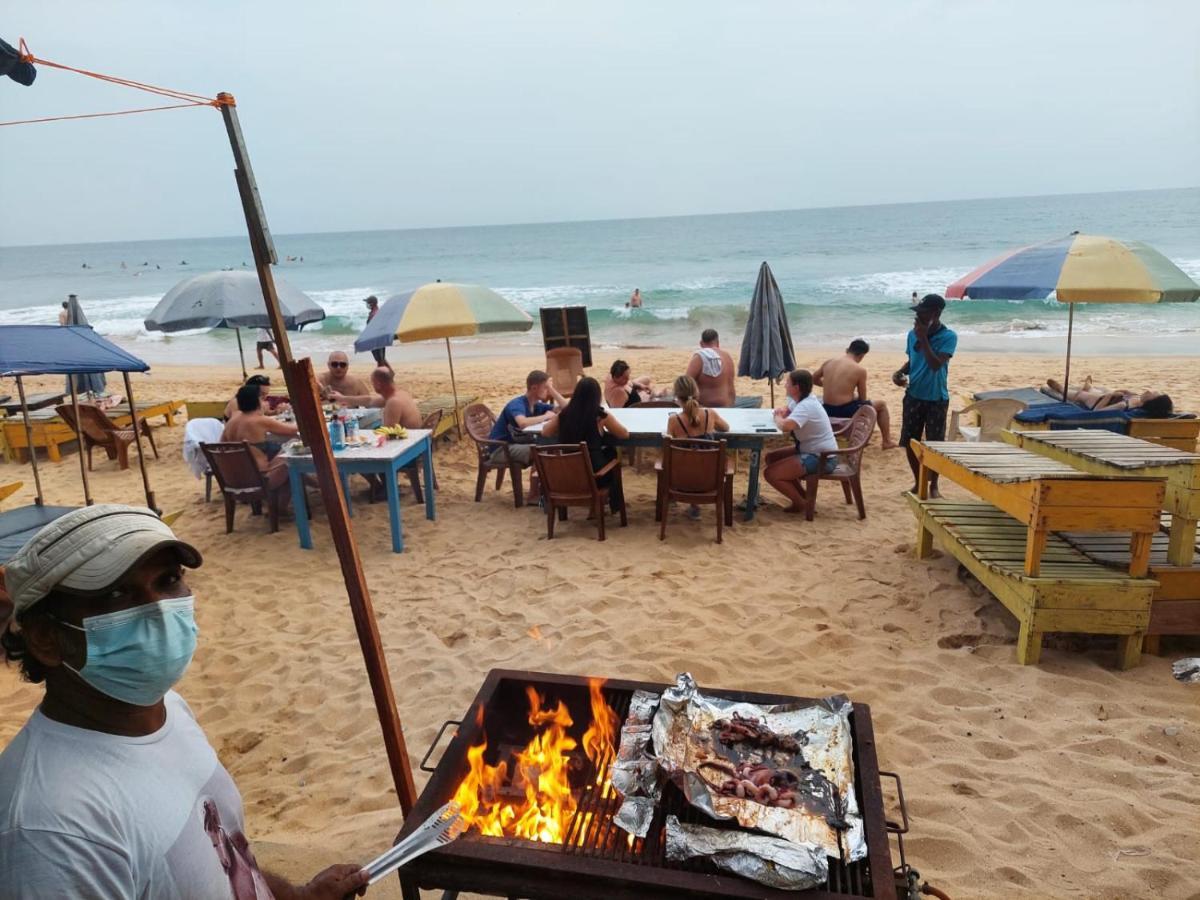 Hansa Surf Hotel Hikkaduwa Exterior foto