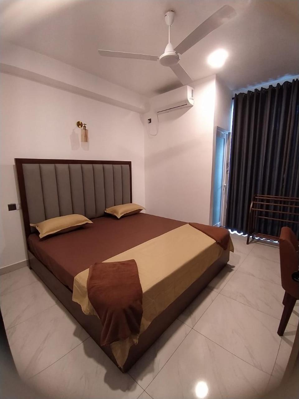 Hansa Surf Hotel Hikkaduwa Exterior foto