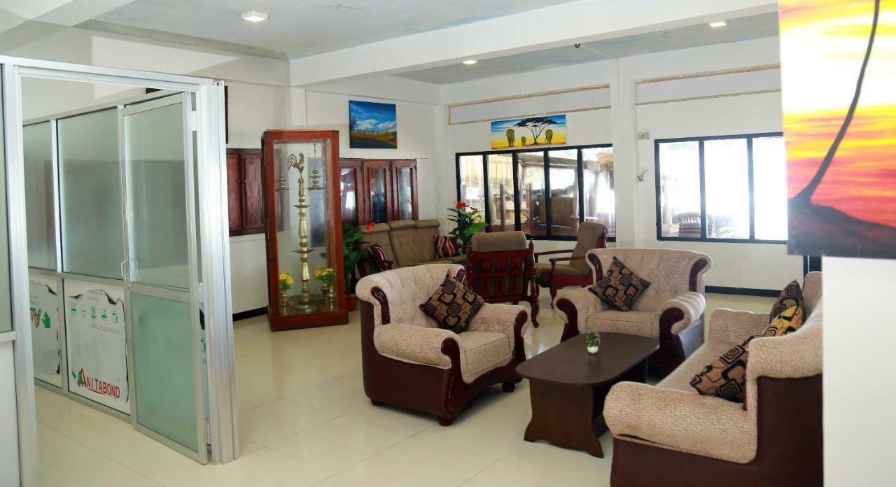 Hansa Surf Hotel Hikkaduwa Exterior foto